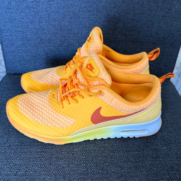 Nike Air Max Thea Premium sneakers. Size 10. - Picture 1 of 4